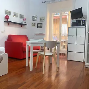 Apartment Way Rent - Bellissimo Loft A Porta Romana, Milan
