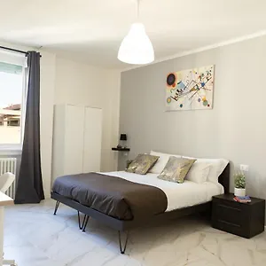 Apartment Santa Marta, Mailand